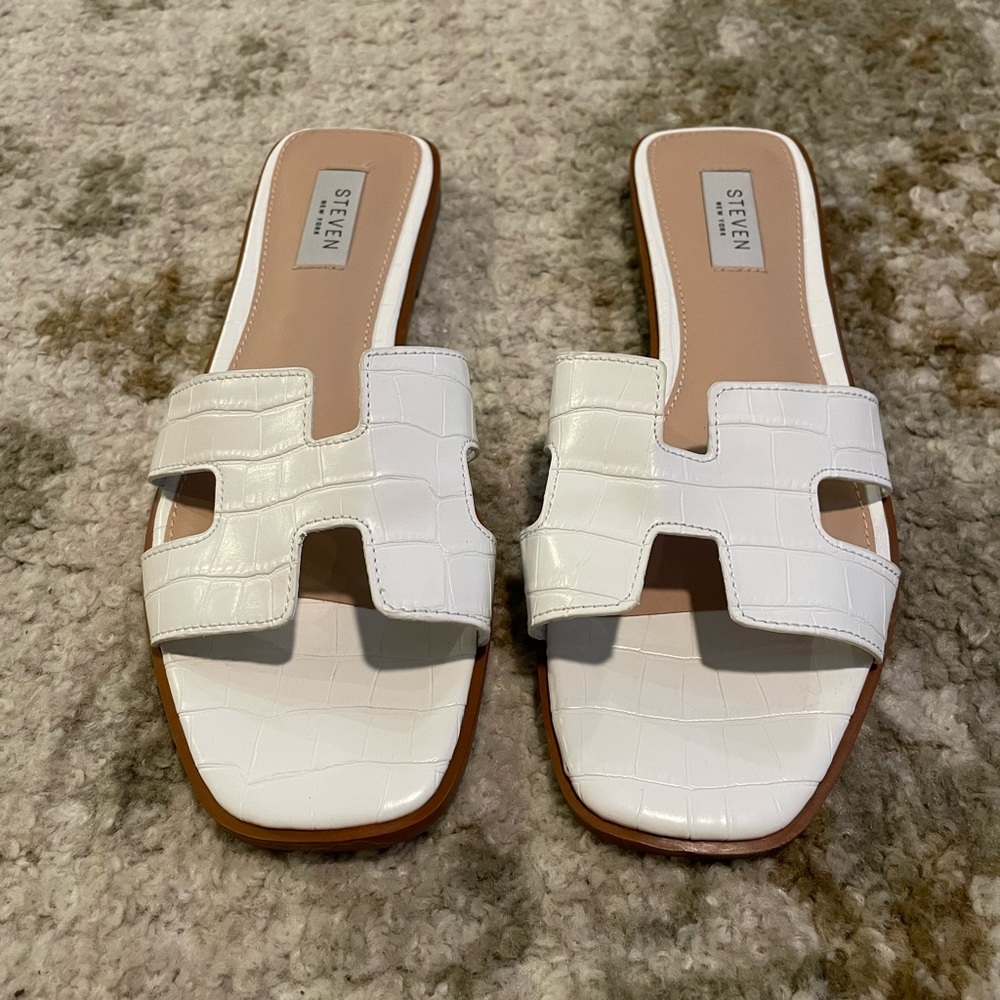 STEVEN BY STEVE MADDEN Hayden white sandals